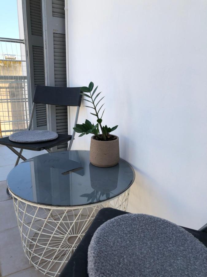 Cosy Apartment In Metaxourgeio Афины Экстерьер фото